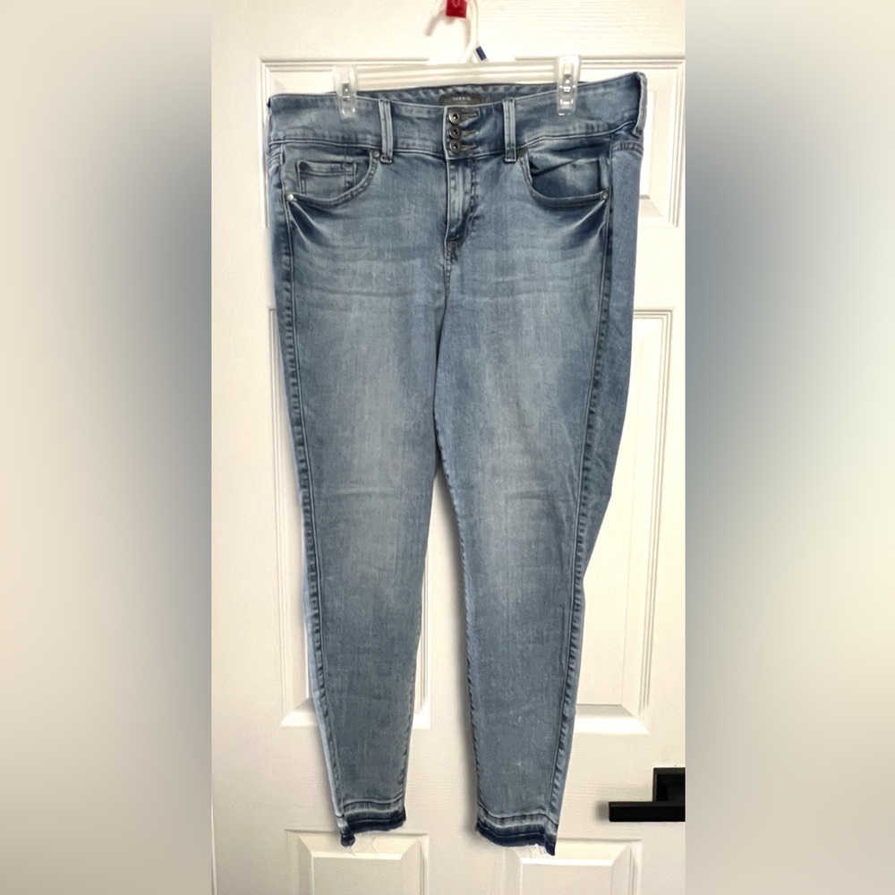 Torrid - Super Soft High Rise Jeggings - Picture 4 of 7